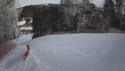 Prostřední část sjezdovky a snowpark