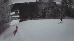 Prostřední část sjezdovky a snowpark