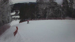 Prostřední část sjezdovky a snowpark