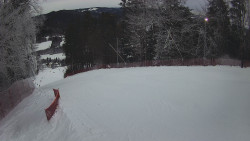 Prostřední část sjezdovky a snowpark