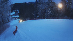 Prostřední část sjezdovky a snowpark