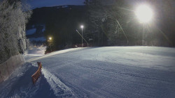 Prostřední část sjezdovky a snowpark