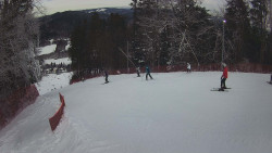 Prostřední část sjezdovky a snowpark