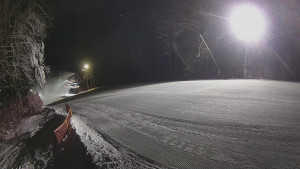 Skiareál Karolinka - Prostřední část sjezdovky a snowpark - 7.1.2026 v 00:05 Skiareál Karolinka - Prostřední část sjezdovky a snowpark - 7.1.2026 v 00:05