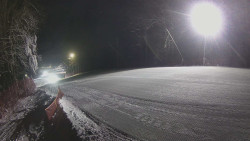 Prostřední část sjezdovky a snowpark