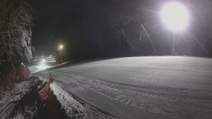 Skiareál Karolinka - Prostřední část sjezdovky a snowpark - 7.1.2026 v 06:25 Skiareál Karolinka - Prostřední část sjezdovky a snowpark - 7.1.2026 v 06:25