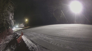 Skiareál Karolinka - Prostřední část sjezdovky a snowpark - 7.1.2026 v 06:32 Skiareál Karolinka - Prostřední část sjezdovky a snowpark - 7.1.2026 v 06:32