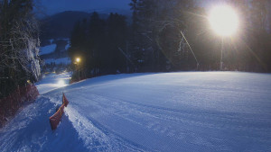 Skiareál Karolinka - Prostřední část sjezdovky a snowpark - 7.1.2026 v 07:10 Skiareál Karolinka - Prostřední část sjezdovky a snowpark - 7.1.2026 v 07:10