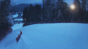 Skiareál Karolinka - Prostřední část sjezdovky a snowpark - 7.1.2026 v 07:35 Skiareál Karolinka - Prostřední část sjezdovky a snowpark - 7.1.2026 v 07:35