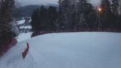 Prostřední část sjezdovky a snowpark
