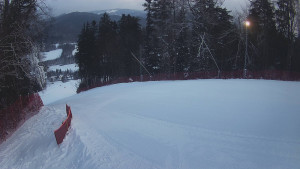 Skiareál Karolinka - Prostřední část sjezdovky a snowpark - 7.1.2026 v 08:10 Skiareál Karolinka - Prostřední část sjezdovky a snowpark - 7.1.2026 v 08:10
