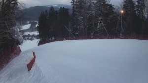 Skiareál Karolinka - Prostřední část sjezdovky a snowpark - 7.1.2026 v 08:25 Skiareál Karolinka - Prostřední část sjezdovky a snowpark - 7.1.2026 v 08:25