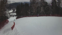 Prostřední část sjezdovky a snowpark