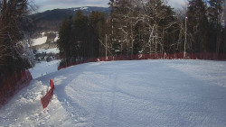 Prostřední část sjezdovky a snowpark