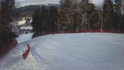 Prostřední část sjezdovky a snowpark