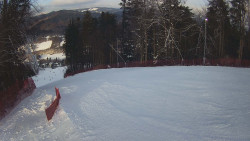Prostřední část sjezdovky a snowpark
