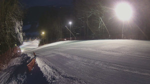 Skiareál Karolinka - Prostřední část sjezdovky a snowpark - 7.1.2026 v 16:50 Skiareál Karolinka - Prostřední část sjezdovky a snowpark - 7.1.2026 v 16:50