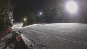 Skiareál Karolinka - Prostřední část sjezdovky a snowpark - 7.1.2026 v 17:35 Skiareál Karolinka - Prostřední část sjezdovky a snowpark - 7.1.2026 v 17:35