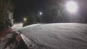 Skiareál Karolinka - Prostřední část sjezdovky a snowpark - 7.1.2026 v 18:05 Skiareál Karolinka - Prostřední část sjezdovky a snowpark - 7.1.2026 v 18:05