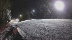 Prostřední část sjezdovky a snowpark