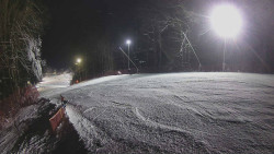 Prostřední část sjezdovky a snowpark