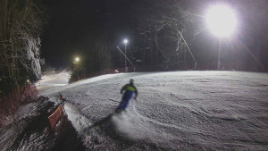 Skiareál Karolinka - Prostřední část sjezdovky a snowpark - 7.1.2026 v 19:32 Skiareál Karolinka - Prostřední část sjezdovky a snowpark - 7.1.2026 v 19:32