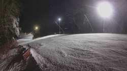 Prostřední část sjezdovky a snowpark