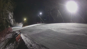 Skiareál Karolinka - Prostřední část sjezdovky a snowpark - 7.1.2026 v 22:45 Skiareál Karolinka - Prostřední část sjezdovky a snowpark - 7.1.2026 v 22:45