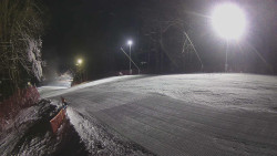 Prostřední část sjezdovky a snowpark