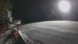 Prostřední část sjezdovky a snowpark