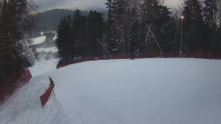 Prostřední část sjezdovky a snowpark