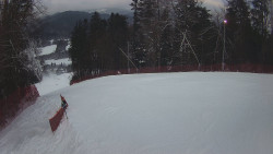 Prostřední část sjezdovky a snowpark