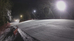 Prostřední část sjezdovky a snowpark