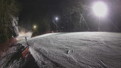 Prostřední část sjezdovky a snowpark