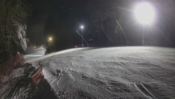 Prostřední část sjezdovky a snowpark