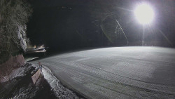 Prostřední část sjezdovky a snowpark
