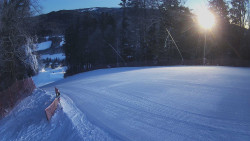 Prostřední část sjezdovky a snowpark