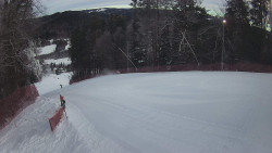 Prostřední část sjezdovky a snowpark