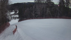 Prostřední část sjezdovky a snowpark