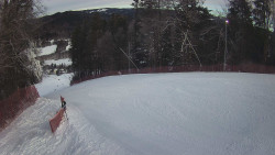 Prostřední část sjezdovky a snowpark