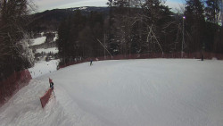 Prostřední část sjezdovky a snowpark