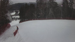 Prostřední část sjezdovky a snowpark