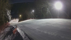 Prostřední část sjezdovky a snowpark