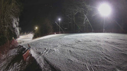 Prostřední část sjezdovky a snowpark