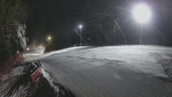 Prostřední část sjezdovky a snowpark