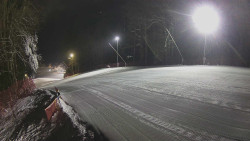 Prostřední část sjezdovky a snowpark