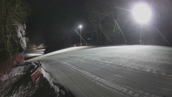 Prostřední část sjezdovky a snowpark