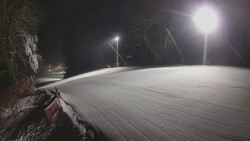 Prostřední část sjezdovky a snowpark