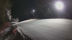 Prostřední část sjezdovky a snowpark