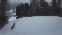 Prostřední část sjezdovky a snowpark